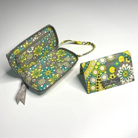 Vera Bradley All in One Wristlet Lemon Parfait Retired Print - Picture 5 of 9
